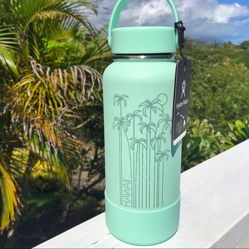 NWT Hawaii Limited Edition Hydro Flask 32oz